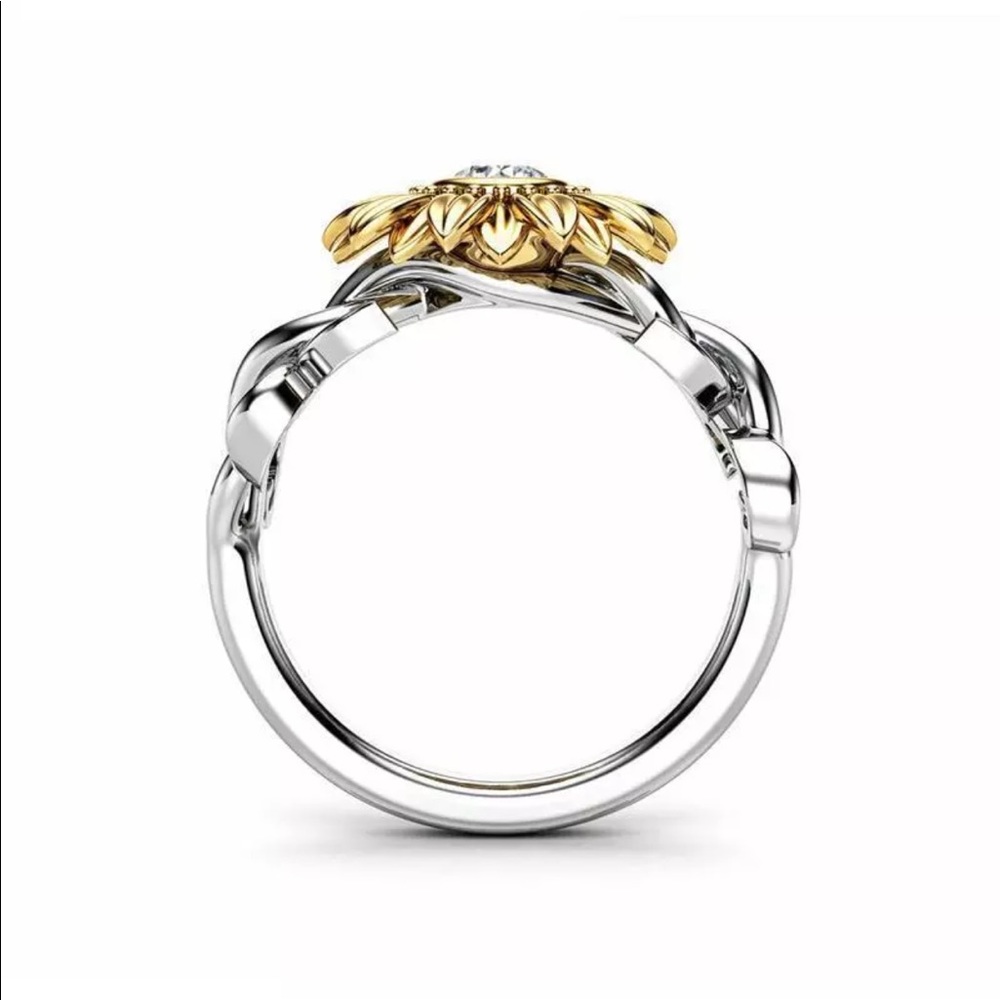 Ring - Picture 3 of 3